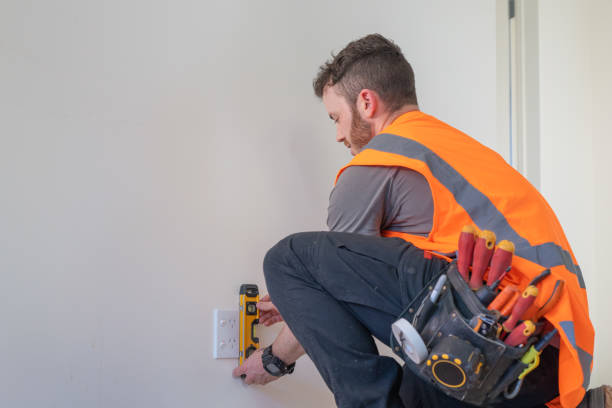 Best Affordable Emergency Electrician  in Richland, MS